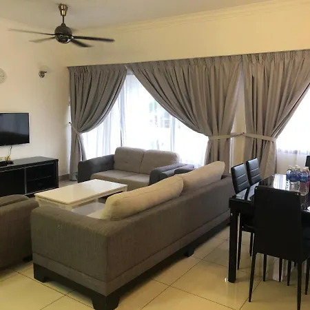 Beach Resort 7 Home Stay Sri Sayang Apartment Batu Ferringhi 3Bedroom